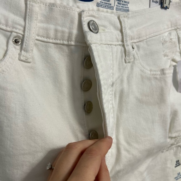 Old Navy White Sky-HI Straight Extra High Rise Ripped Jeans - Picture 3 of 4